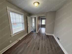 1133 Linda Vista Ave in Dayton, OH - Building Photo - Building Photo