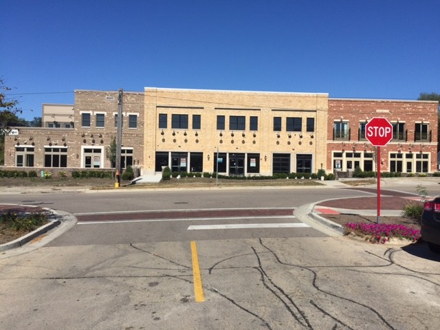 311 Barrington Ave Lofts in East Dundee, IL - Building Photo - Building Photo