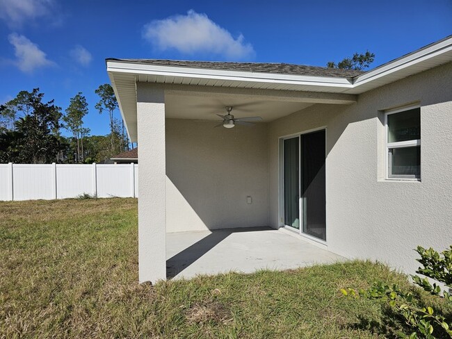 30 Ramrock Ln in Palm Coast, FL - Building Photo - Building Photo