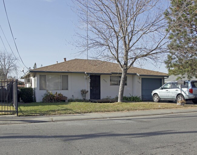 4504-4508 Del Norte Blvd in Sacramento, CA - Foto de edificio - Building Photo
