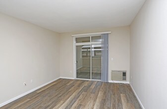 Gemello Village in Mountain View, CA - Building Photo - Interior Photo