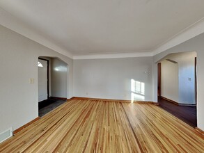 5606 N Bryant Ave in Minneapolis, MN - Building Photo - Building Photo