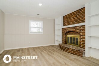 1857 W Chambery Dr in Olathe, KS - Building Photo - Building Photo