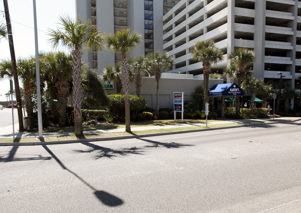 Grande Cayman in Myrtle Beach, SC - Building Photo
