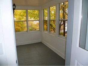 20 Pleasant Street, Unit 2 in Ludlow, VT - Building Photo - Building Photo