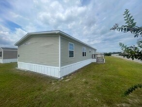 521 Milan Ave in Lumberton, NC - Building Photo - Building Photo