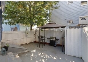 62 Mt Pleasant St in Lynn, MA - Building Photo - Building Photo