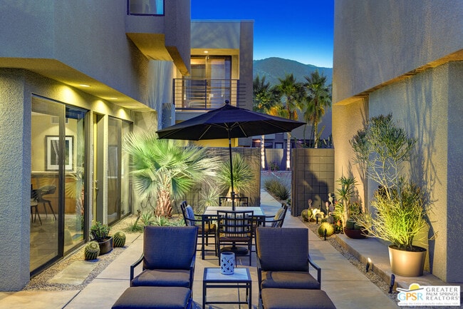 1536 E Baristo Rd in Palm Springs, CA - Building Photo - Building Photo
