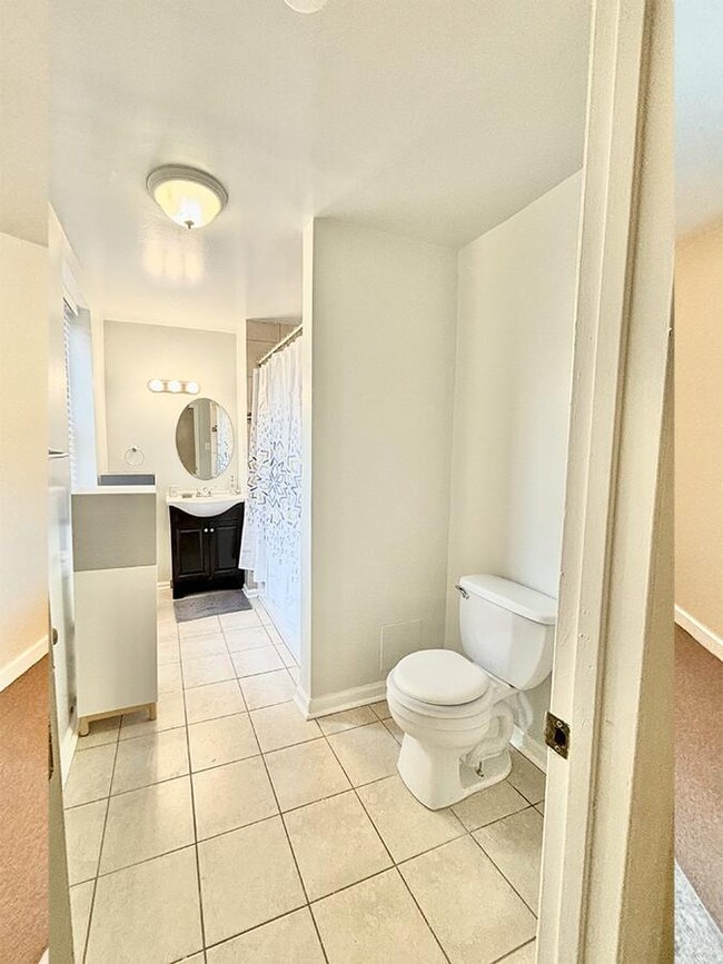 815 N Caroline St in Baltimore, MD - Building Photo - Building Photo