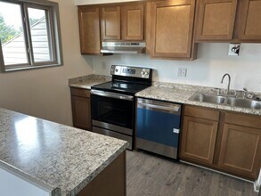 121 Sassafras Dr in Washington, PA - Building Photo - Building Photo