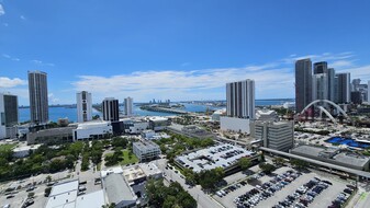 1600 NE 1st Ave in Miami, FL - Building Photo