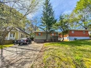 1332 Eubanks Ave, Unit Unit 1 in East Point, GA - Building Photo - Building Photo