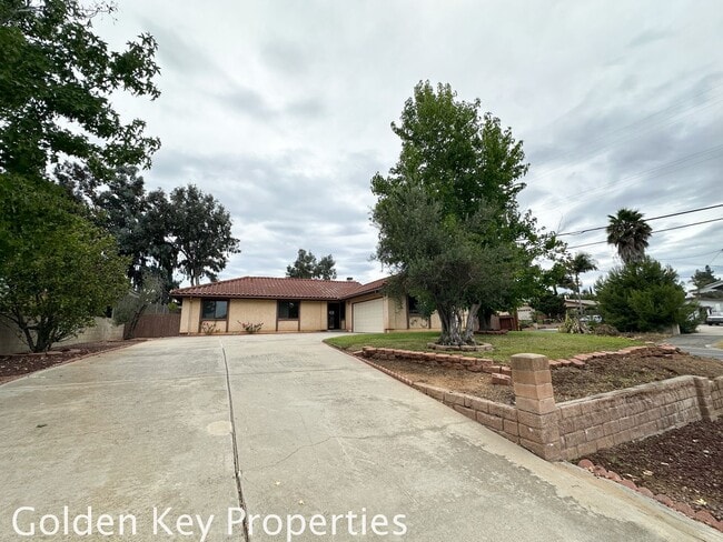 522 Felicia Ln in San Marcos, CA - Building Photo - Building Photo