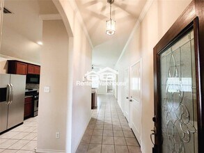 1906 Vermillion View St in Fresno, TX - Foto de edificio - Building Photo