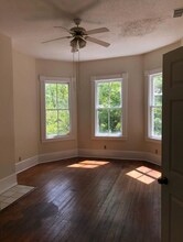 520 E Waldburg St in Savannah, GA - Building Photo - Building Photo