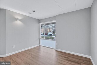 2605 Fort Farnsworth Rd in Alexandria, VA - Building Photo - Building Photo