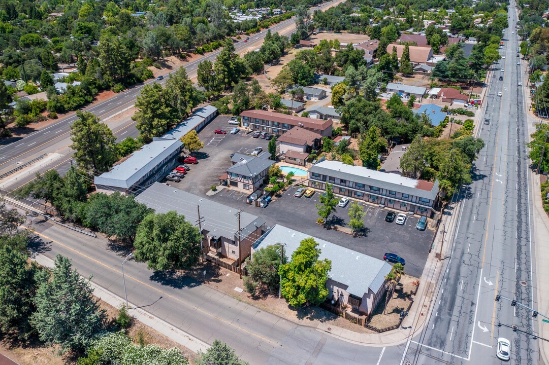 The Peaks in Redding, CA - Building Photo