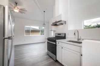 188 Gosnell Way in San Marcos, CA - Building Photo - Building Photo