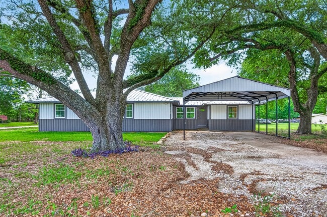 property at 15230 TX-36