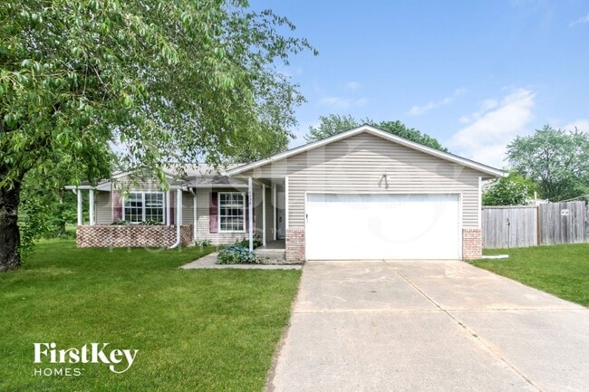 property at 8930 Ridgepointe Ct