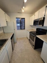 2127 Melrose Dr, Unit 2127 Melrose Drive in Champaign, IL - Building Photo - Building Photo