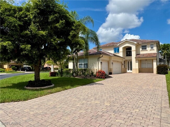 property at 11661 Plantation Preserve Cir S