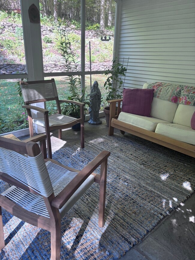 property at 19 Duncaster Ln