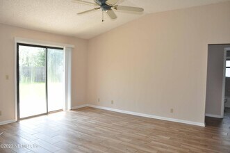 2043 Capistrano Dr in Jacksonville, FL - Building Photo - Building Photo