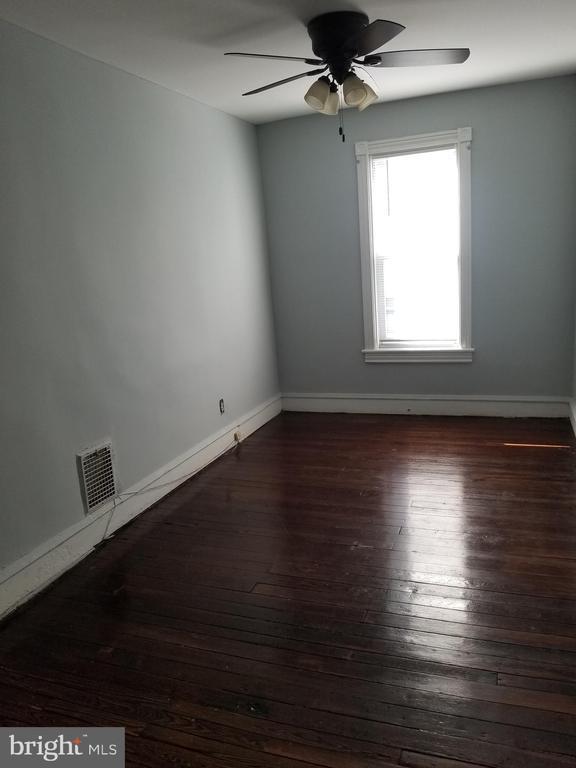 219 Woodlawn Terrace, Unit 1 in Collingswood, NJ - Building Photo - Building Photo
