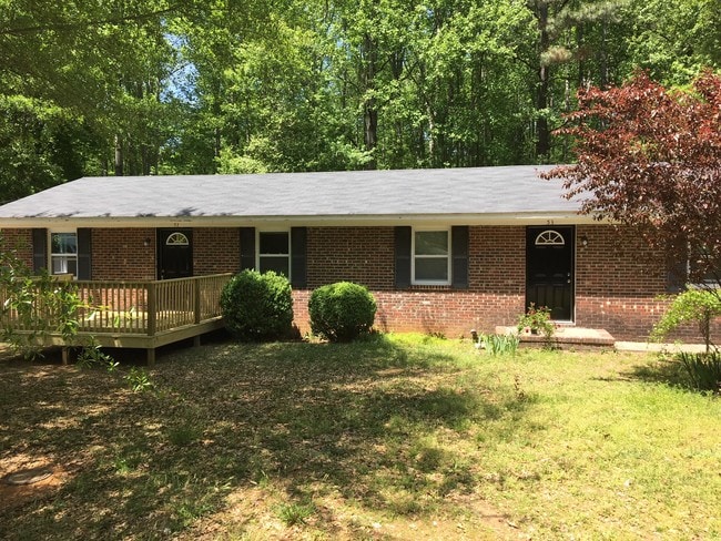 TR Village in Travelers Rest, SC - Foto de edificio - Building Photo