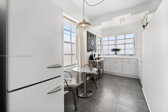 1005 Meridian Ave in Miami Beach, FL - Building Photo - Building Photo