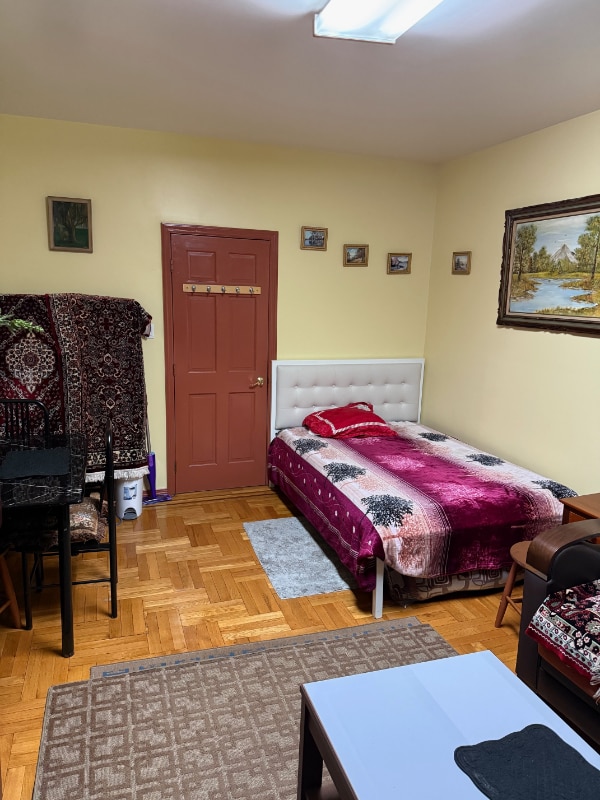 303 Avenue P in Brooklyn, NY - Foto de edificio - Building Photo