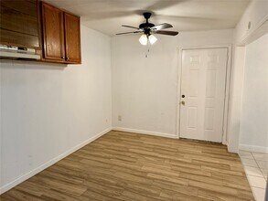 10618 Leitrim Way in Houston, TX - Building Photo - Building Photo