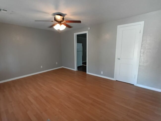 304 E Mid-America Blvd in Midwest City, OK - Building Photo - Building Photo