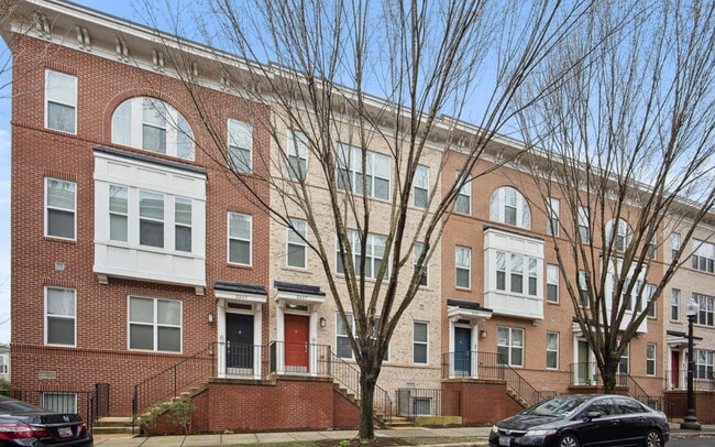 property at 2517 Sayles Pl SE