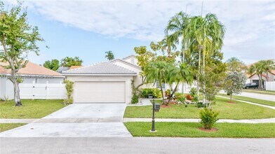 17851 NW 19th St in Pembroke Pines, FL - Building Photo - Building Photo