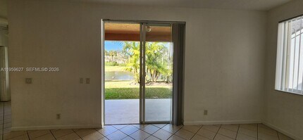 866 Golden Cane Dr in Weston, FL - Building Photo - Building Photo