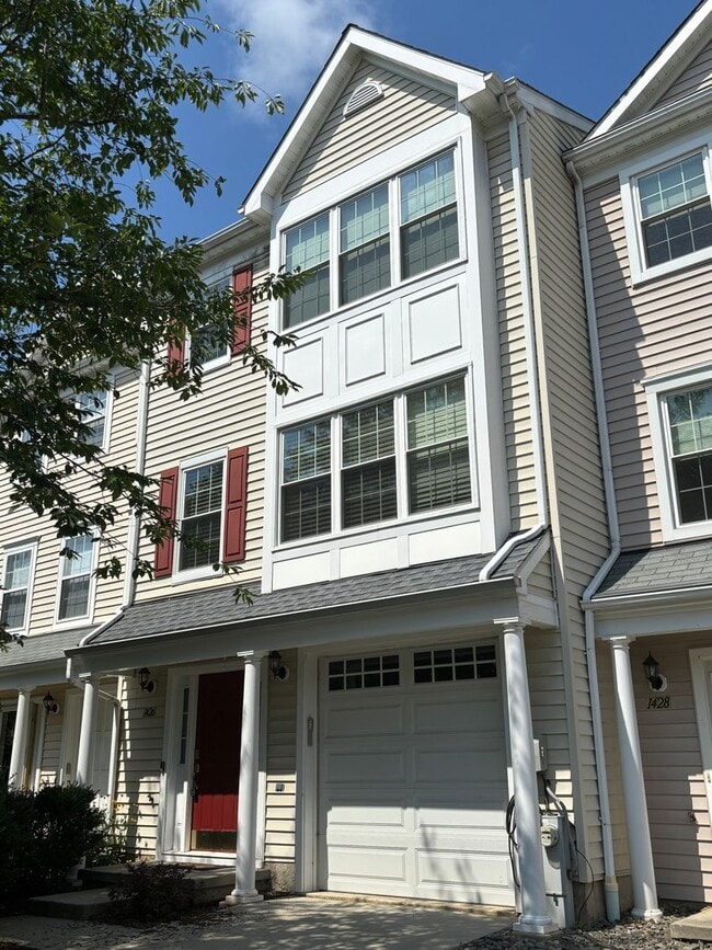 1426 Anna Marie Ct