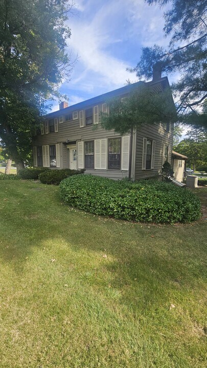 427 Loudon Rd in Albany, NY - Building Photo