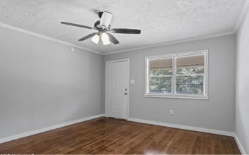 5201 Andover Dr in Jackson, MS - Building Photo - Building Photo