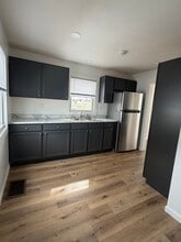 801 E Fairoaks Ave in Peoria, IL - Building Photo - Building Photo