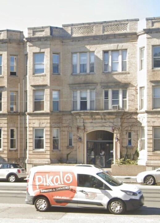 880 Huntington Ave, Unit 2 in Boston, MA - Building Photo