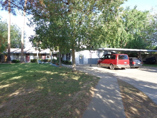 10th Place Fourplex in Phoenix, AZ - Building Photo - Building Photo