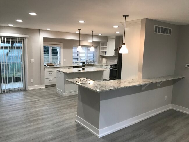 property at 2866 Baylis Dr