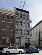 301 Monroe St in Hoboken, NJ - Foto de edificio - Building Photo