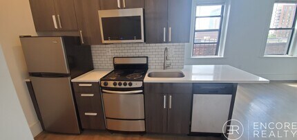 11 Queensberry St in Boston, MA - Foto de edificio - Building Photo