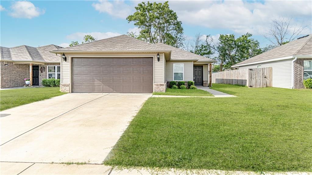 5016 W Colfax Loop in Fayetteville, AR - Building Photo