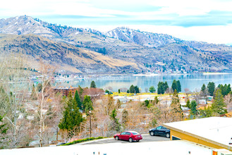 Lake Chelan View Apartments in Chelan, WA - Building Photo - Building Photo