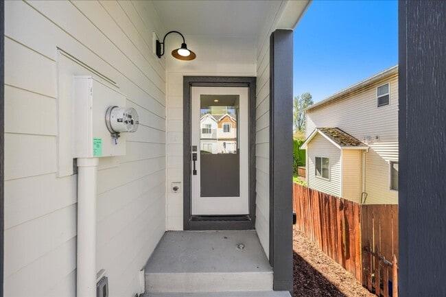 property at 5850 SE 18th St