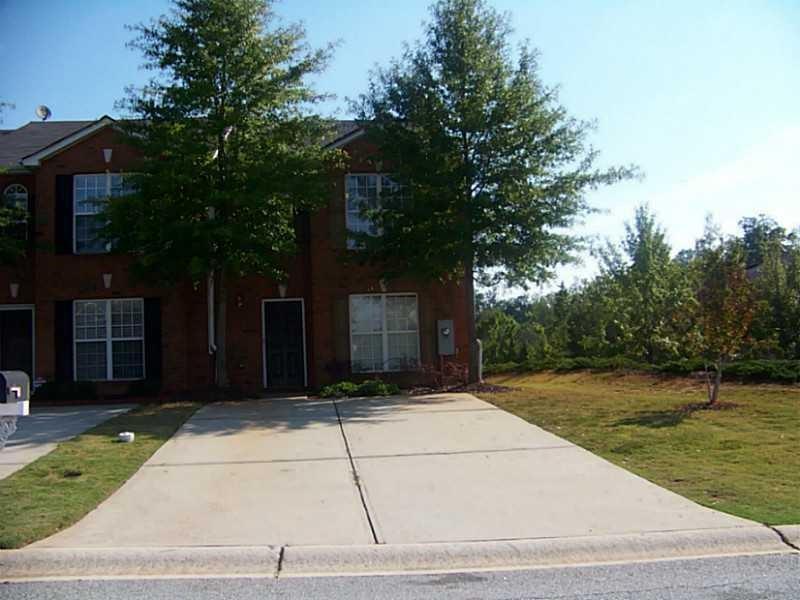 3009 Waldrop Cir in Decatur, GA - Foto de edificio